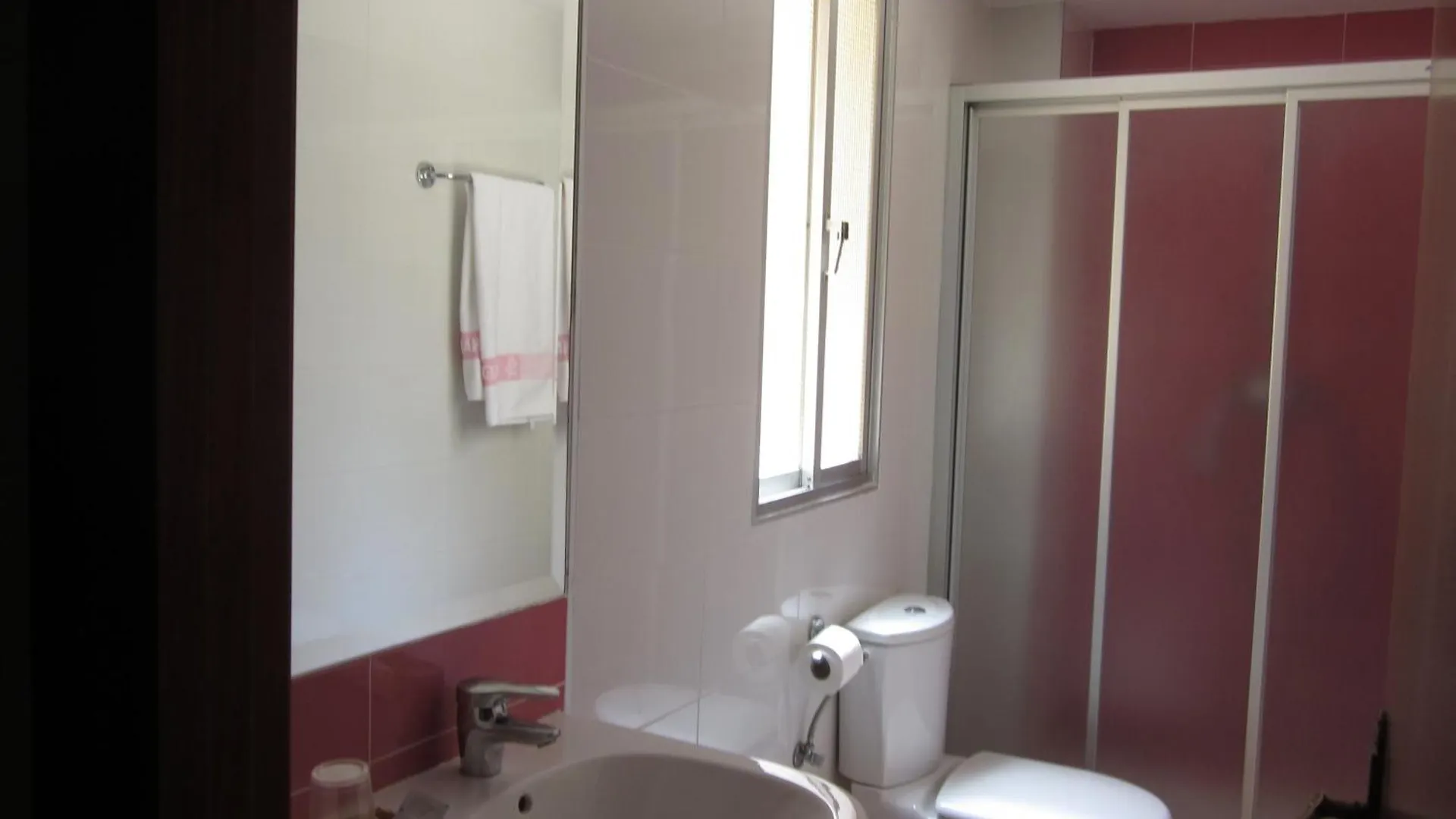 Hotel Elena Maria Granada 2*,  İspanya